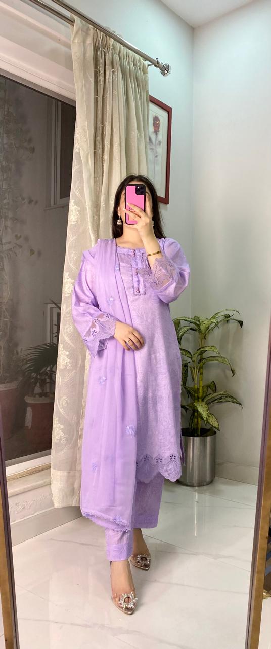 MARIA B LAWN EMBROIDERY DRESS 3 PIECE 2330
