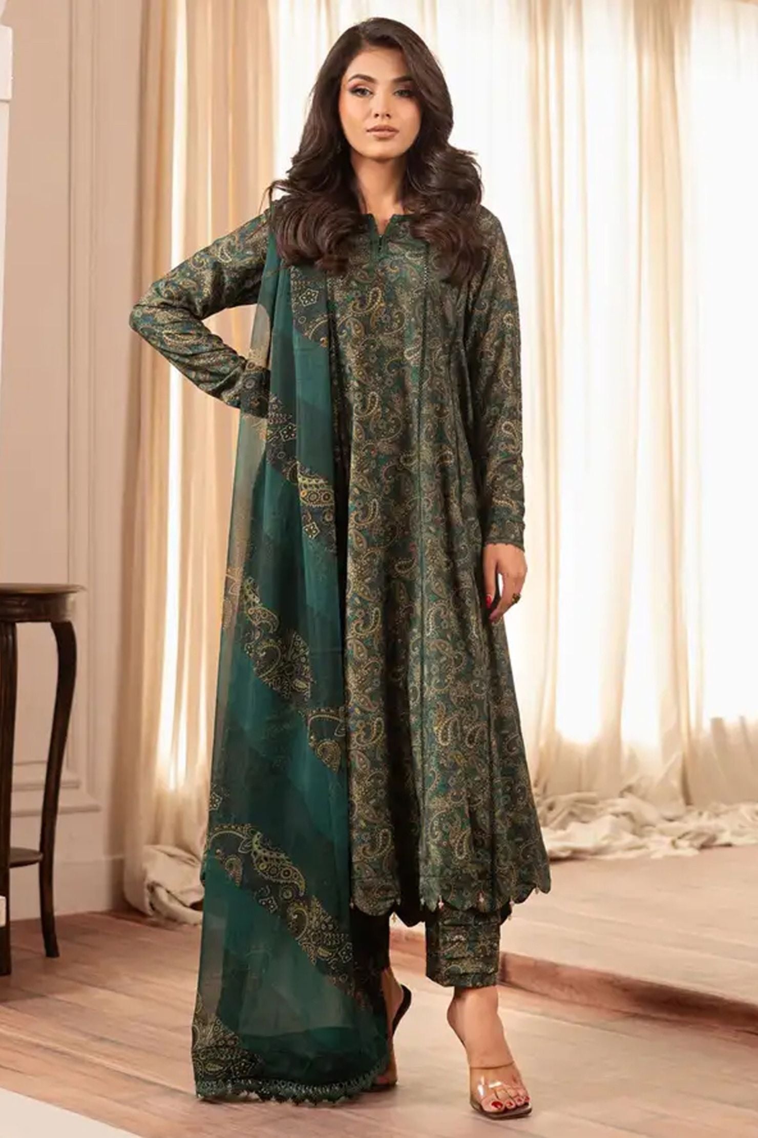 Emerald Green Paisley Printed Lawn 3-Piece Suit | Luxe Heritage Collection |