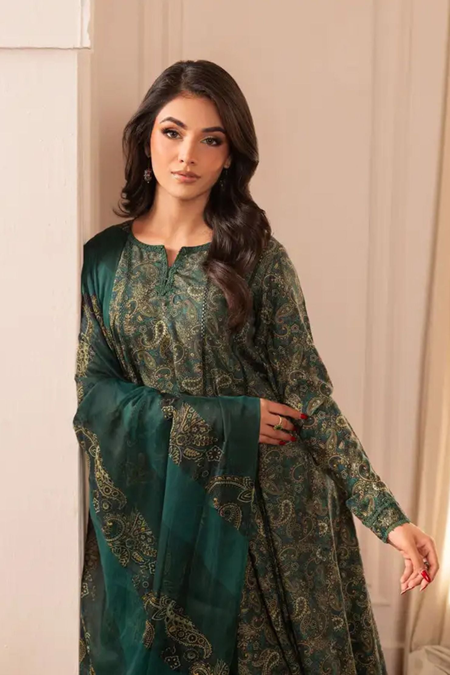 Emerald Green Paisley Printed Lawn 3-Piece Suit | Luxe Heritage Collection |