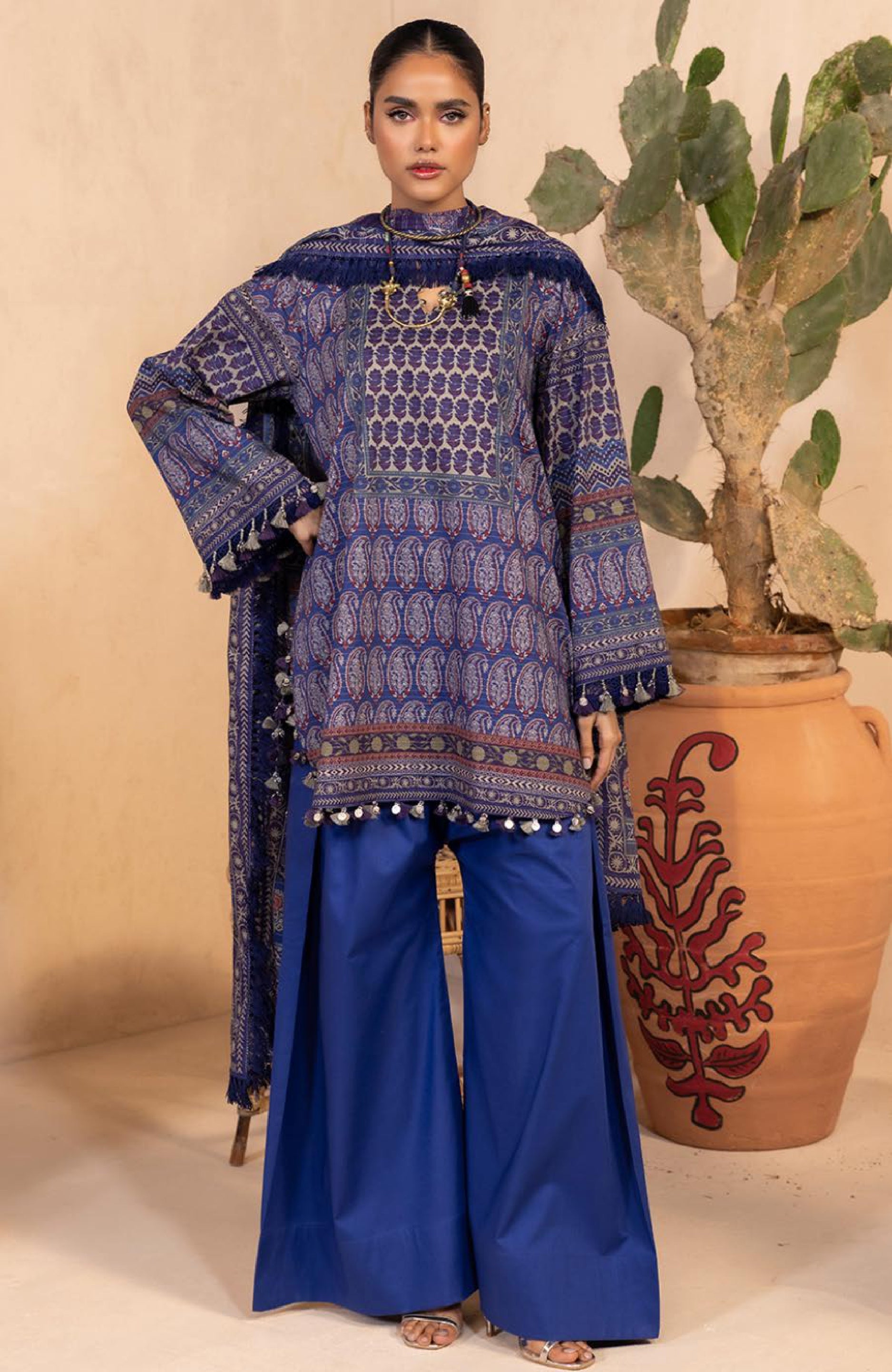Khaadi Lawn – BANA DORA 2025 (Royal Indigo & Grey 3-Piece Suit)