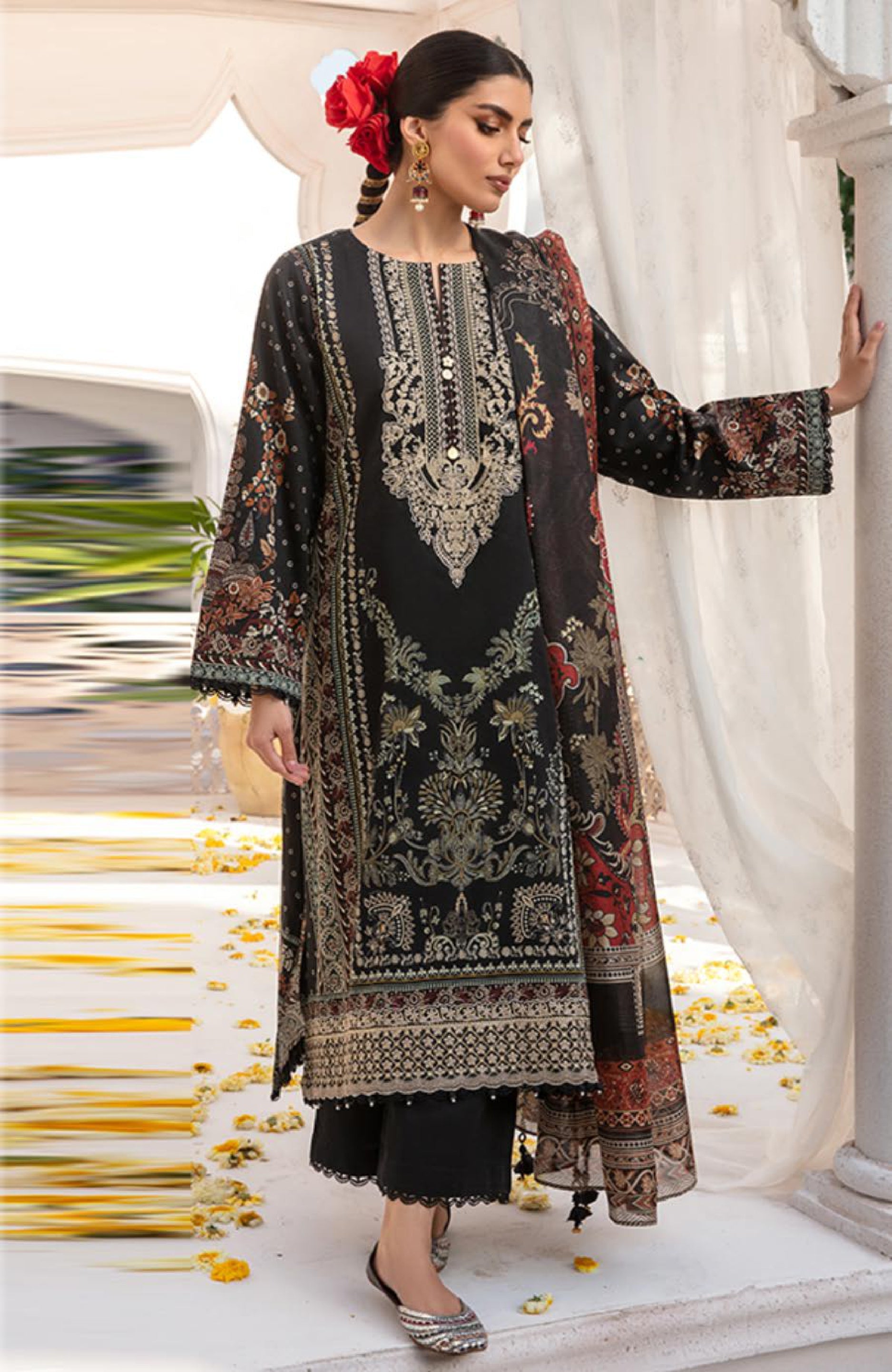 Khaadi Lawn – BANA DORA 2025 (Black &amp; Gold Ornate 3-Piece Suit)