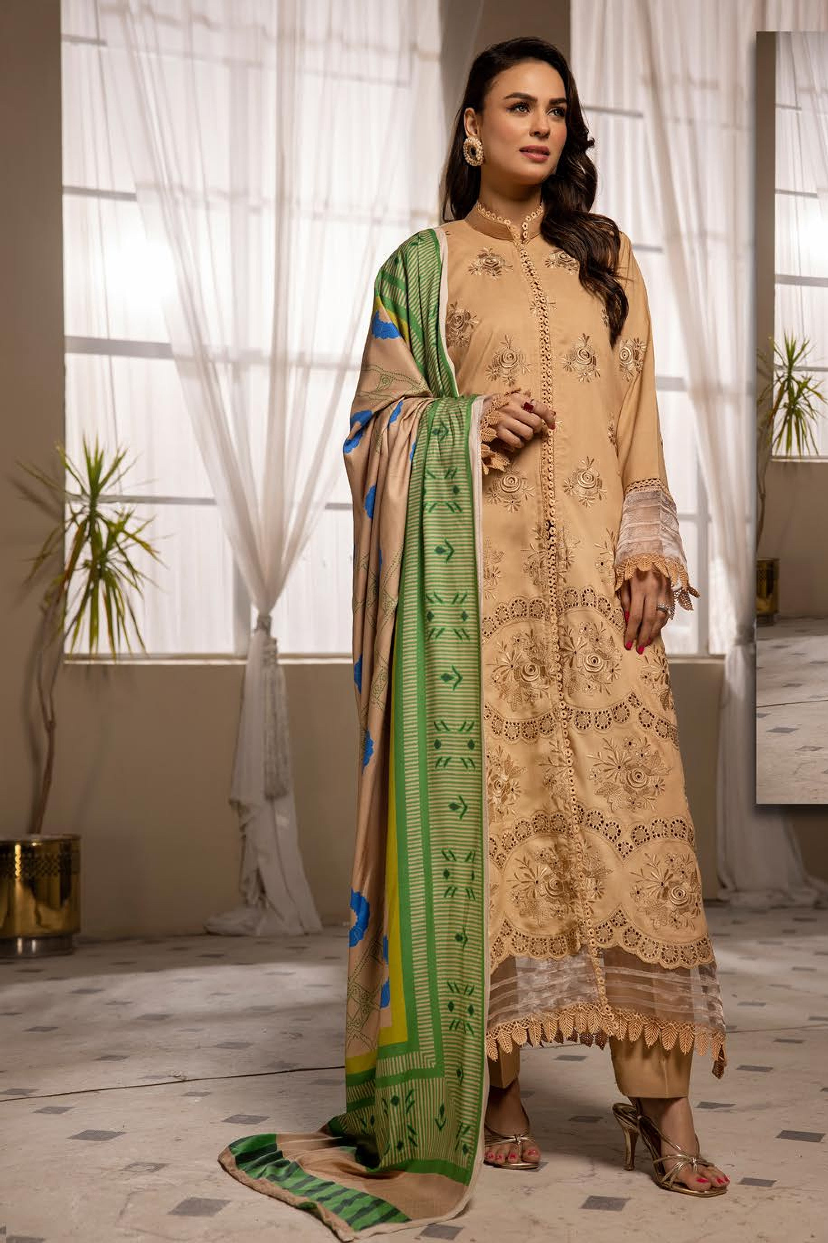 Mehak Embroidered Slub 3 Piece Suit (M-08)