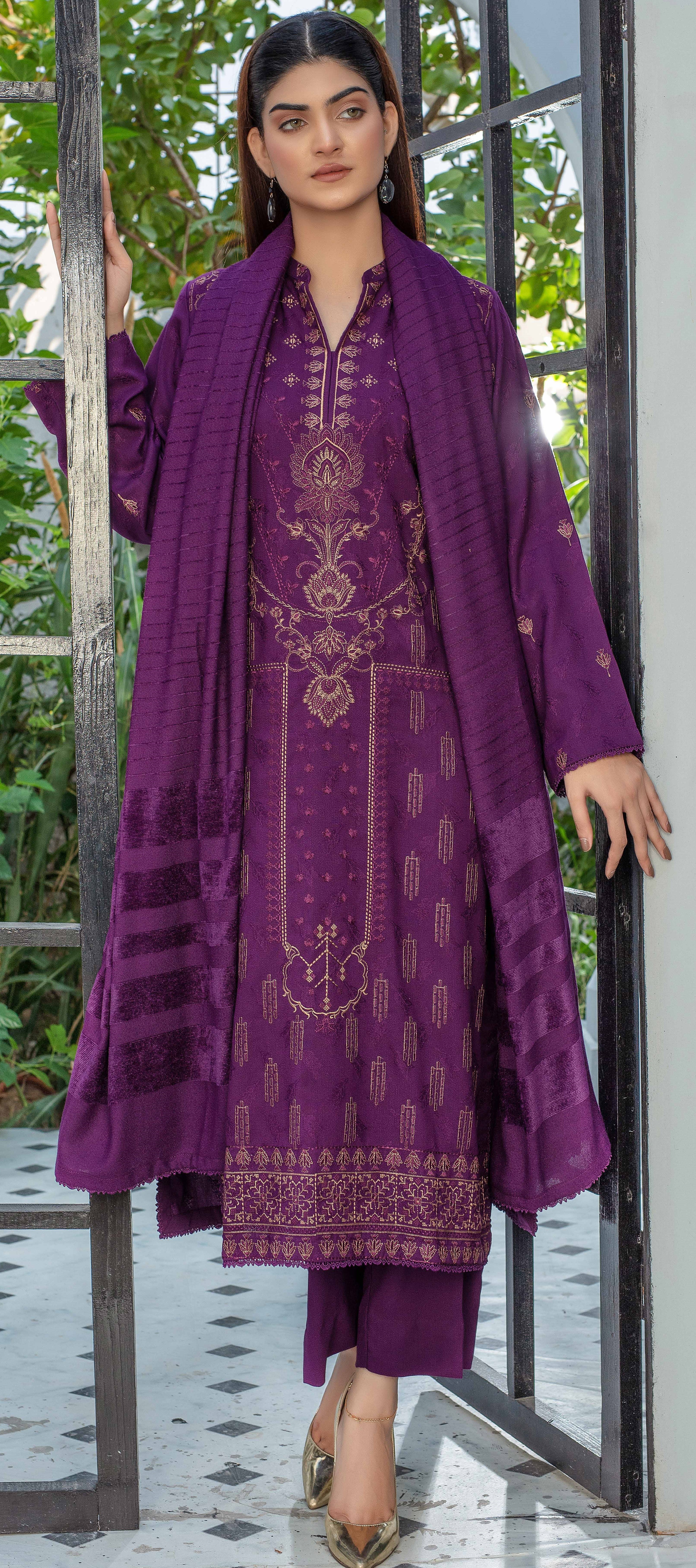 Rawayat by Khoobsurat Premium Leather with Valvet Wool Shawl (R-02)