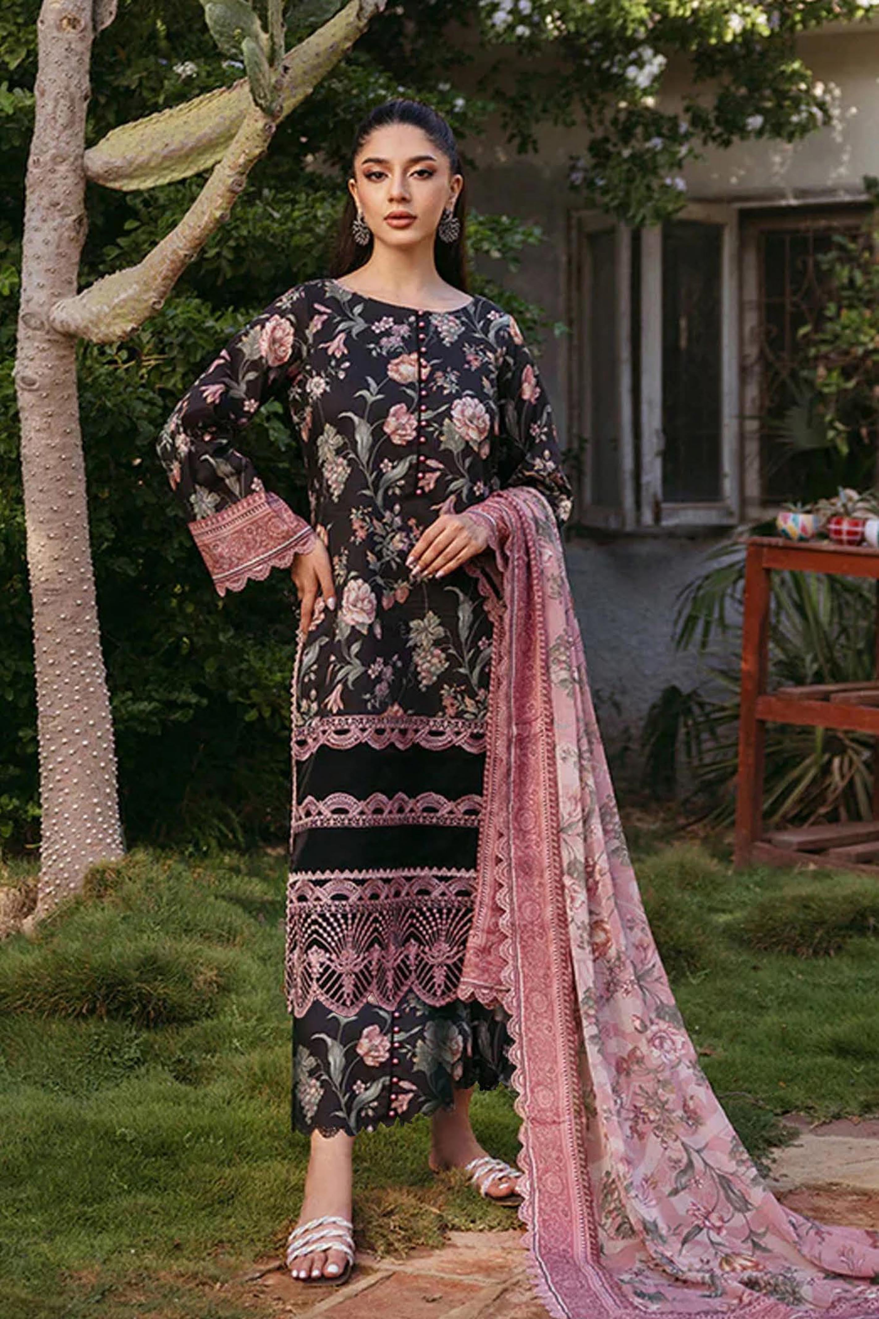 Zainab Chottani Lawn – Bana Dora 2025 (Black & Pink Floral 3-Piece Suit)