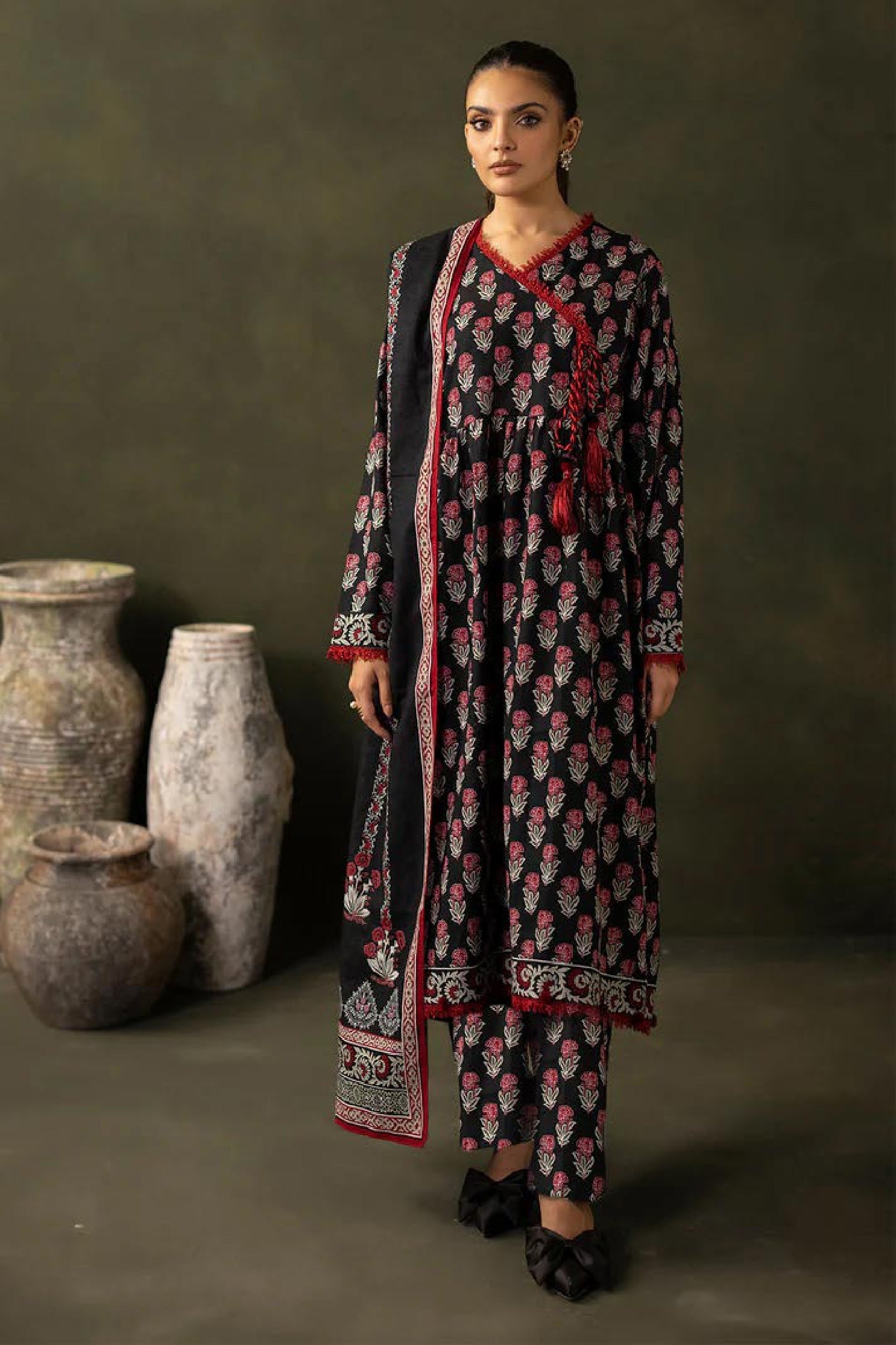 Black & Red Floral Lawn 3-Piece Suit | Elegant Tassel-Detail Kurta | Khoobsurat Summer '25
