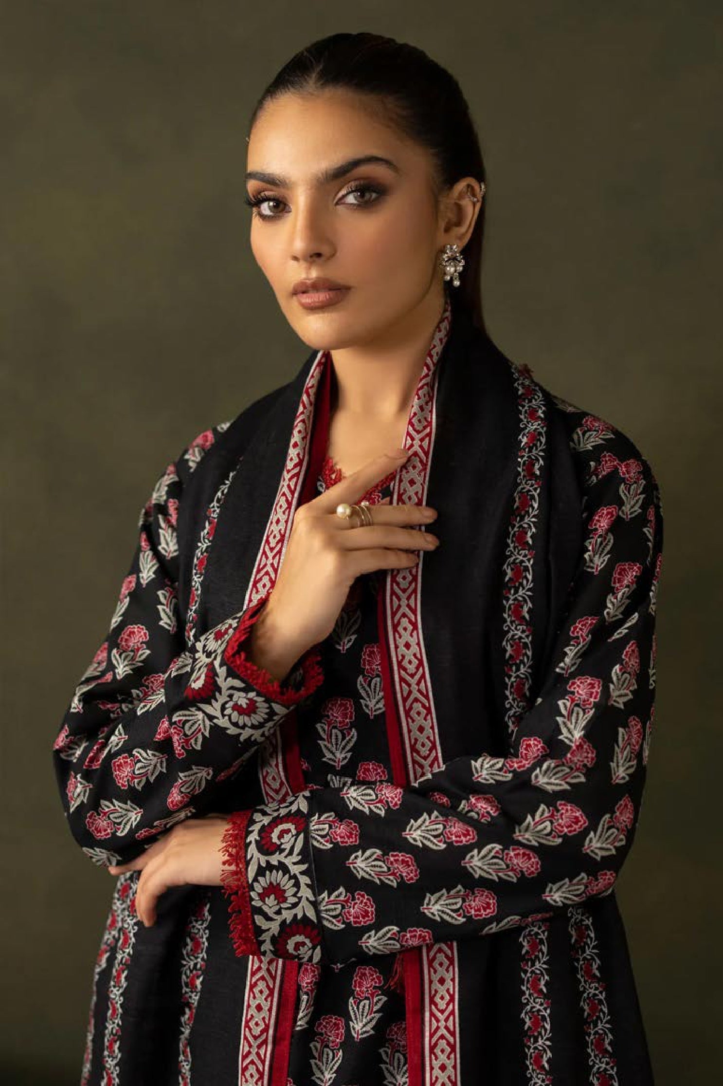 Black & Red Floral Lawn 3-Piece Suit | Elegant Tassel-Detail Kurta | Khoobsurat Summer '25