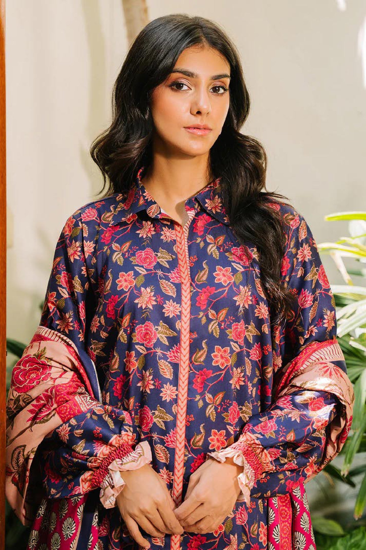 Zellbury Lawn – Bana Dora 2025 (Navy Floral 3-Piece Suit)